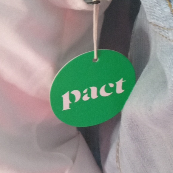 PACT white camisole with built-in bra size L - Picture 3 of 5